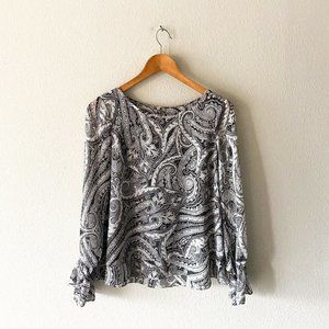 White House Black Market gray and black paisley long flared sleeve blouse 4